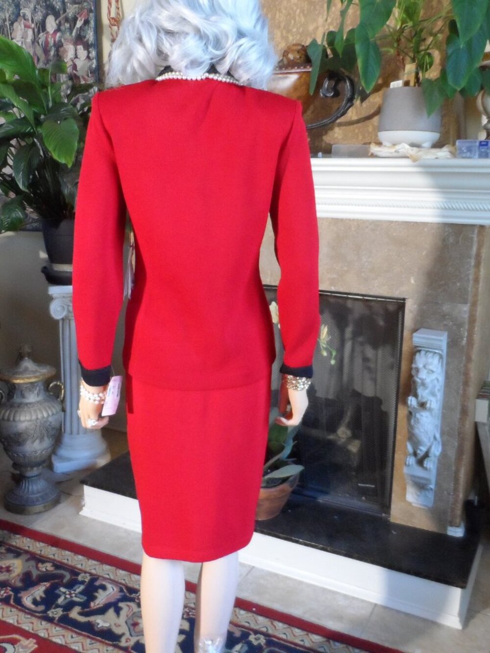 New St. John Collection Red Santana Knit Skirt Suit Black Trim Sizes 4/6 - Picture 12 of 16